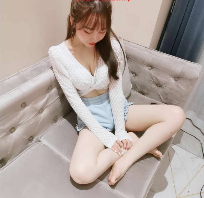 西安零零后气质小姐姐，刚兼职